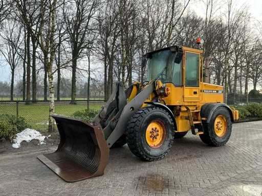 1998 Volvo L50C Shovel