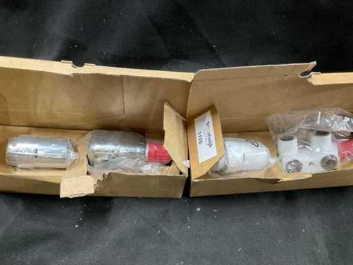 Set di connessione di progettazione Radiatore (2x)