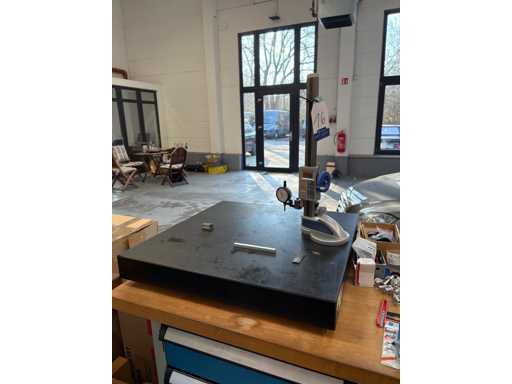 PLANOLITH Granite Measuring Plate with Accessories