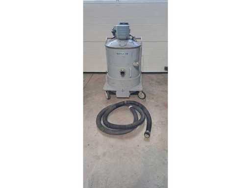NILFISK - GB 733 - Industrial vacuum cleaner