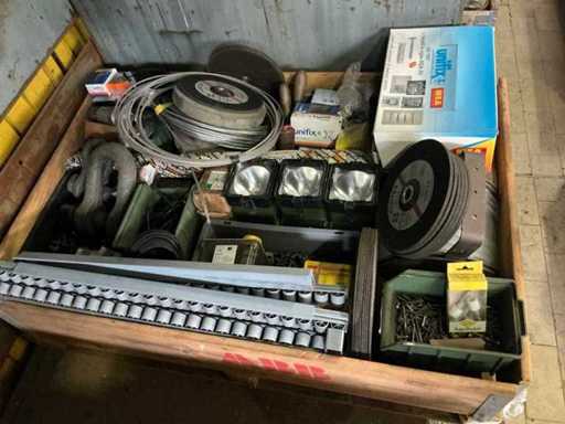 Stock di accessori,ricambi e giacenze di magazzino