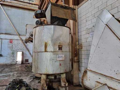 Depósito mezclador con cámara térmica