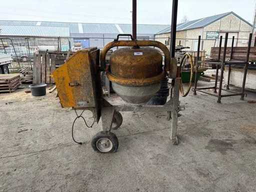 2007 PAES BB 250 Betonmolen