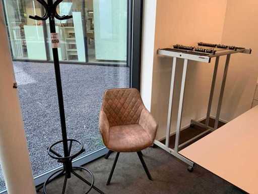 Chaise Vistaplan, porte-manteau et porte-manteaux à dessin