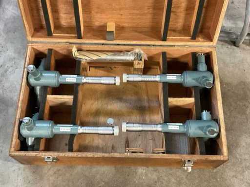 Mitutoyo Three-point inner dimension micrometer set