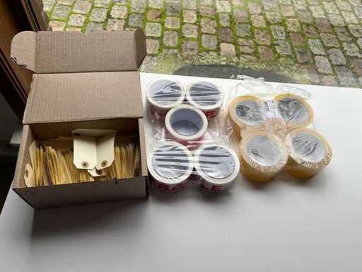 Ensemble de matériaux d’emballage (ruban adhésif + labels)