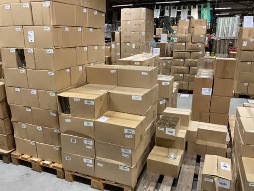 Horse copper Batch of glass vases