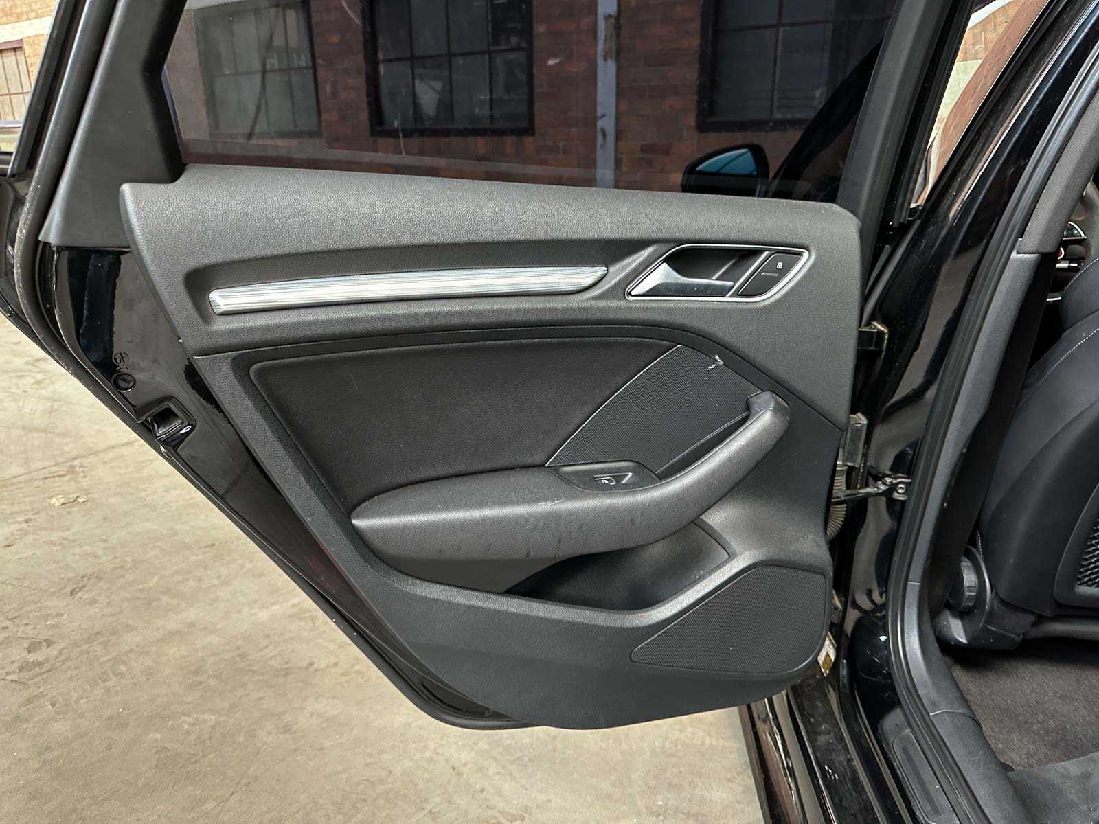 Audi A3 (RS3-LOOK) 1.8 TFSI 250pk 2015, G-248-DP