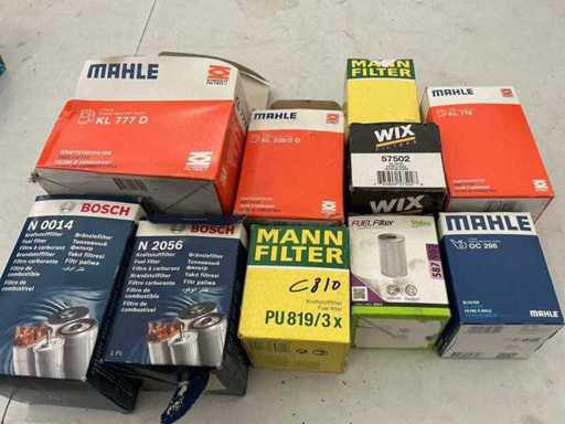 Lotti vari inclusi filtri carburante per auto