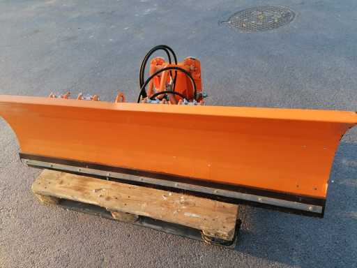 Schneepflug für Minitraktor