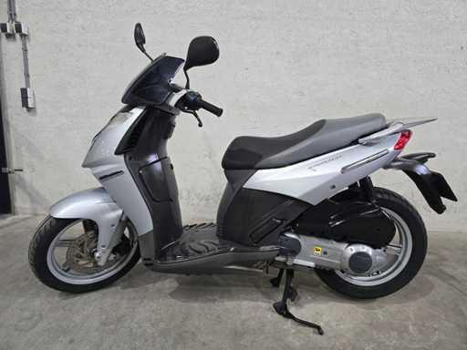 Aprilia - Motorscooter - Sport City 200 - 4T msgb35