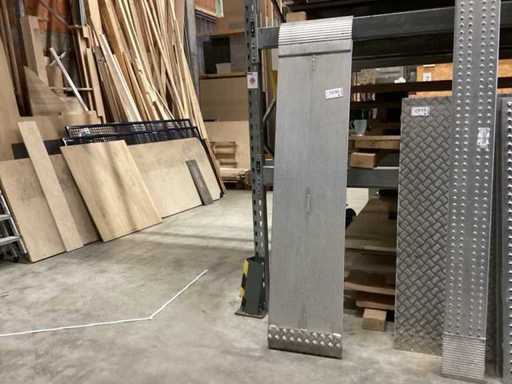 Rampa, pezzo unicuo, 200x44cm