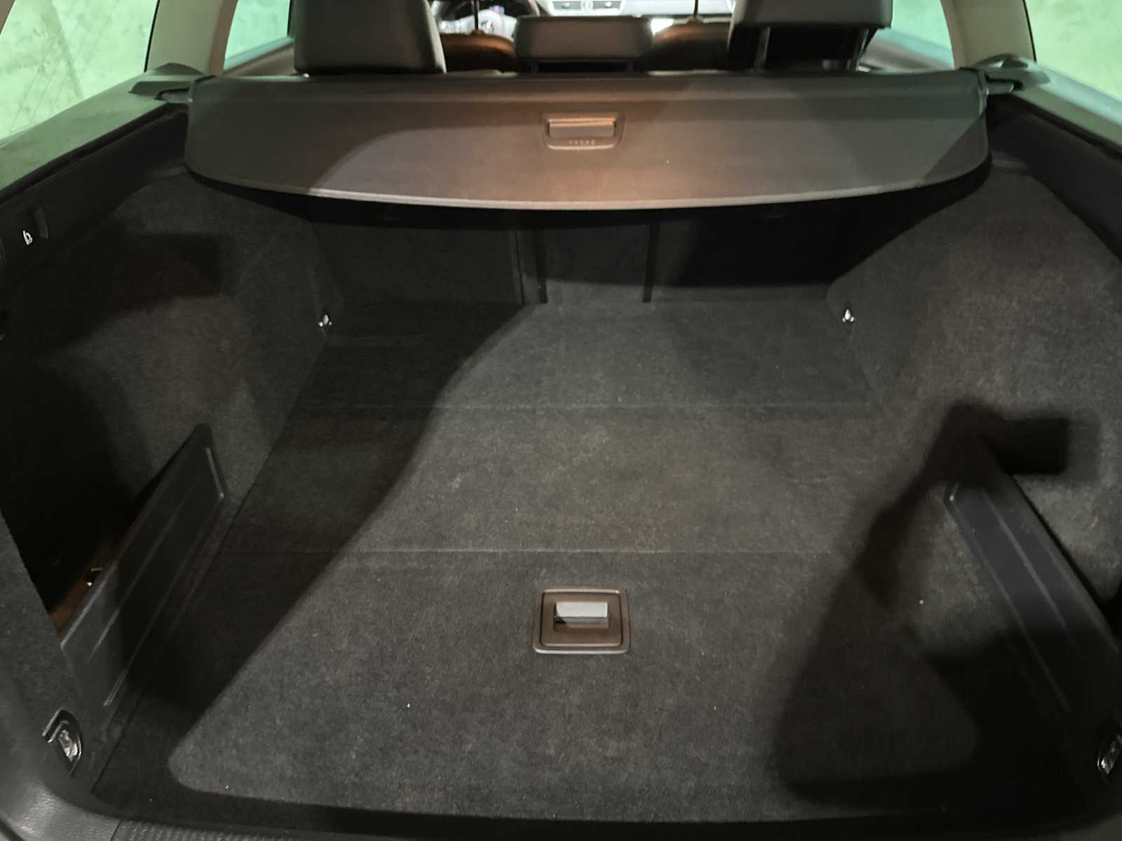 Volkswagen Passat Variant 1.8 TSI Highline 160pk 2011 (Origineel-NL), 71-RPV-9