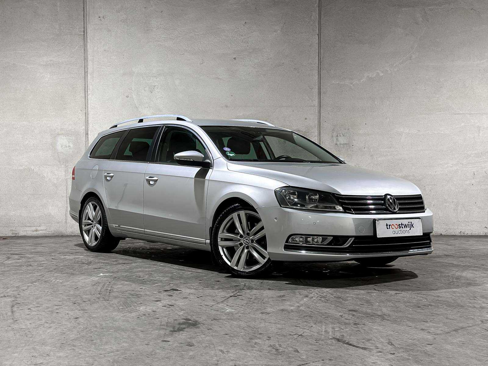 Volkswagen Passat Variant 1.8 TSI Highline 160pk 2011 (Origineel-NL), 71-RPV-9