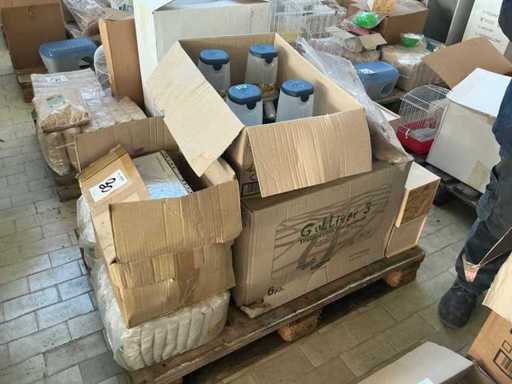 Stock of various accessories for animals