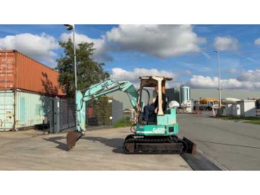 a6ae3e49-3a7c-460a-8c3a-d5942928db97.mp4