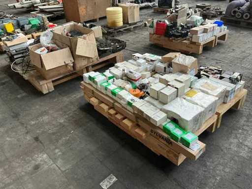 Batch of industrial electrical appliances