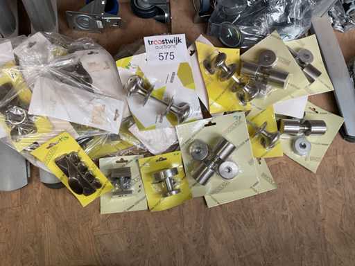 1 x batch of door handles