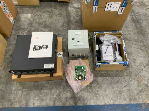 Simrad AC85 Armadio per computer e varie