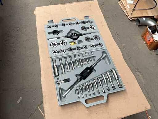 Ensemble de coupe de filetage et de pointage