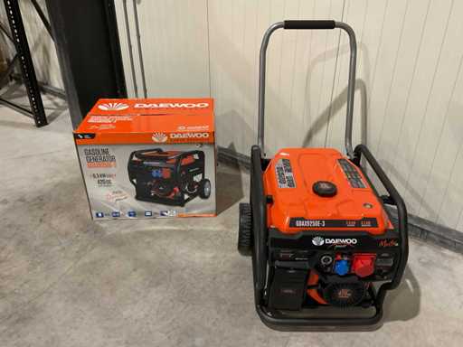 Generatore di Energia Daewoo GDAX9250E-3 2025