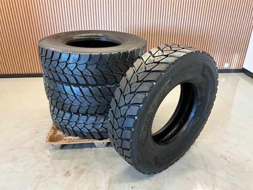 4x 315/80R22.5 Retread Truck Tire