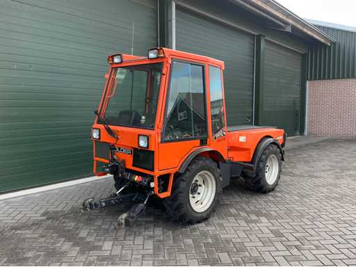 2001 Holder C9800H Porte-outils