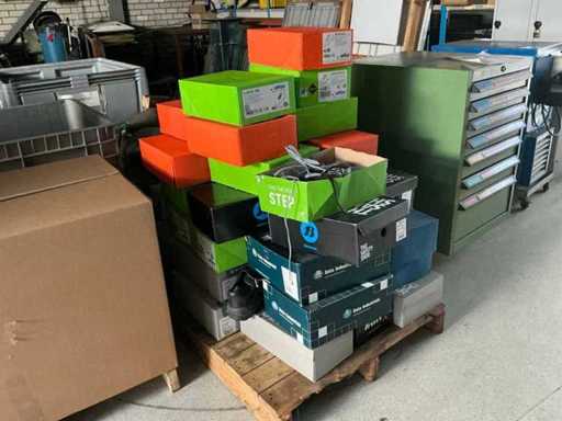 Paar werkschoenen (38x)