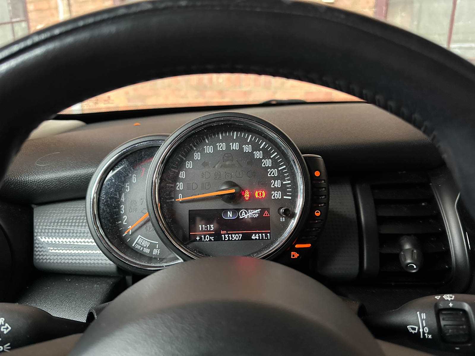 Mini Cooper 1.5 Business 136pk 2016 (Origineel-NL), KR-270-J