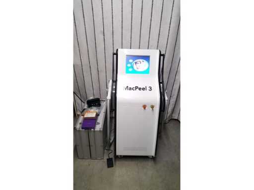 NEW TECH Aesthetics – MacPeel 3 – Gepulslichtgerät