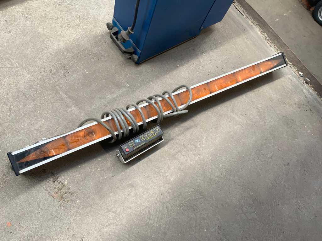Lichtleiste mit Bedienelementen