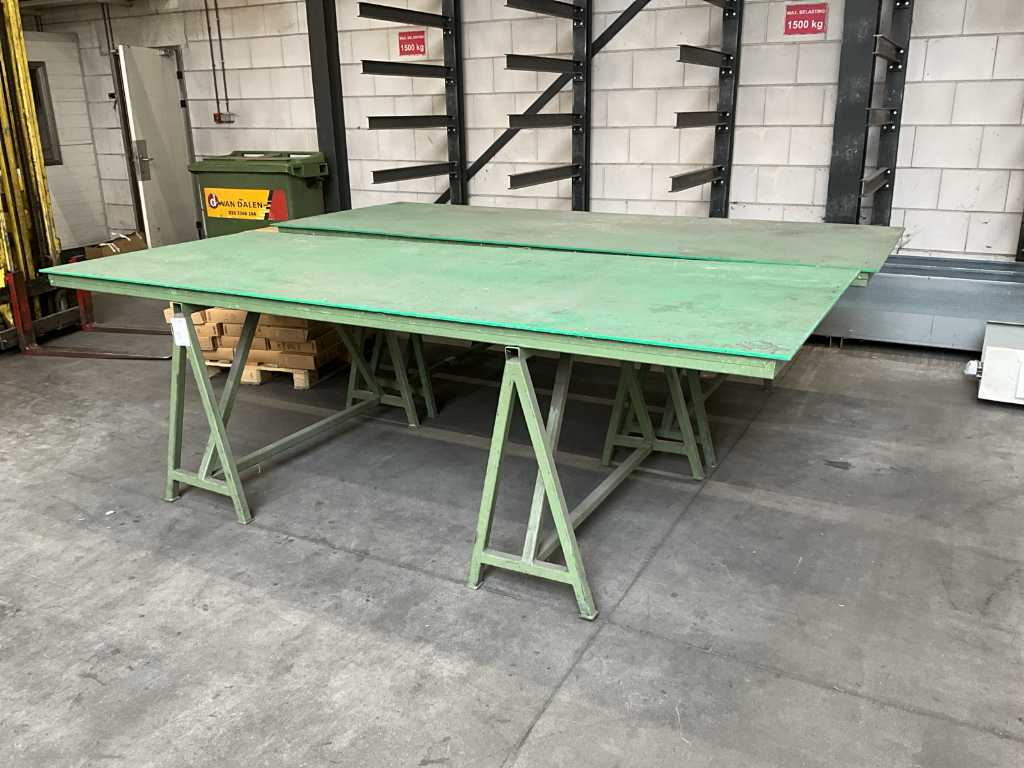Work table (2x)