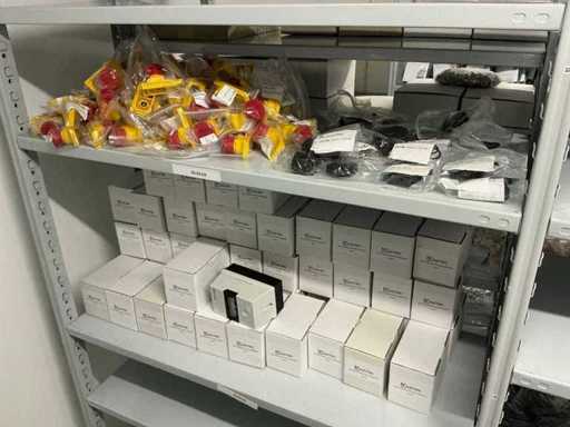 Comutatoare de protecție a motorului batch/butoane de oprire de urgență/etc (145x)