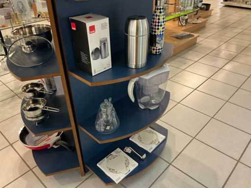 Keukengerei en koffiemachines (9x)