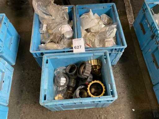 Un lot de materiale electronice