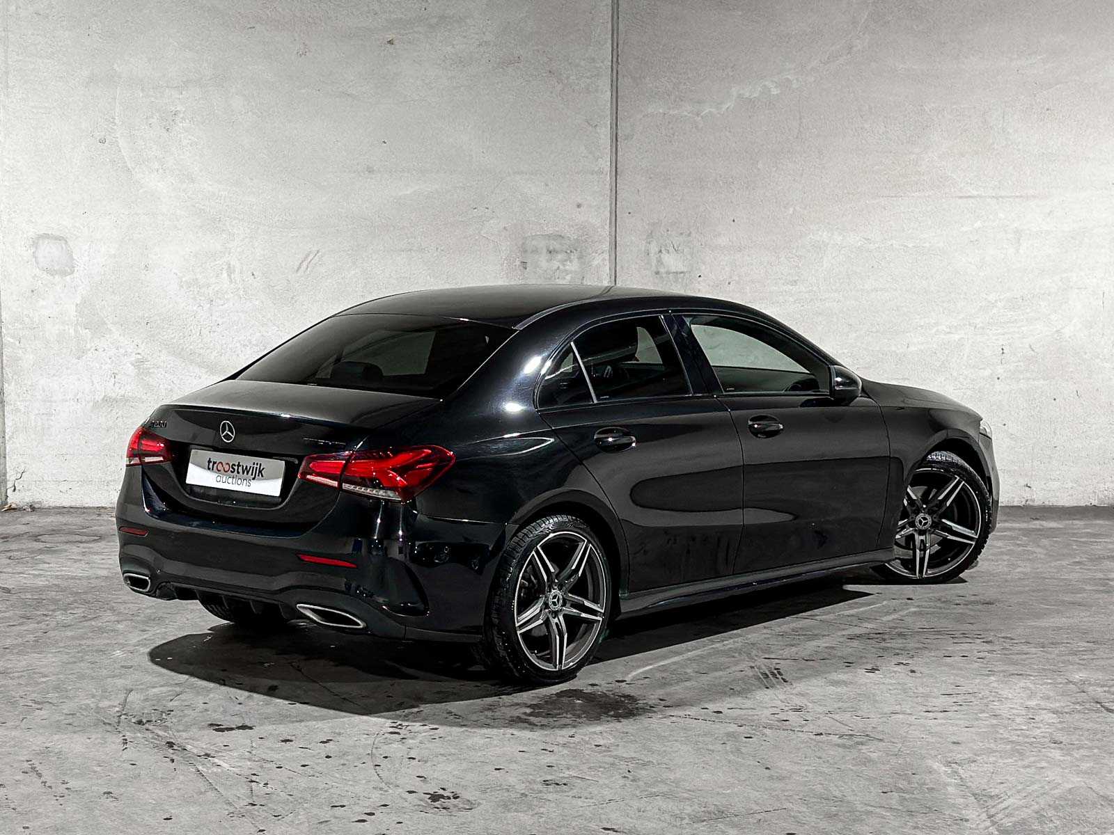Mercedes-Benz A200 Business Solution AMG A-klasse 163pk 2020 (Origineel-NL), J-049-DZ