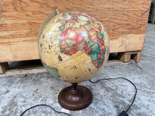 Globe vintage avec éclairage