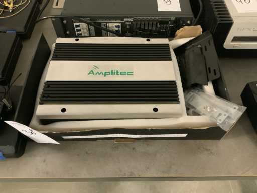 Amplitec C10D-GDW GSM Repeater