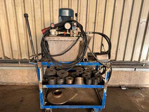 2 unités de puissance hydraulique