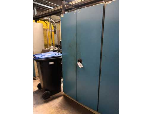 LISTA  Werkstattschrank mit Inhalt