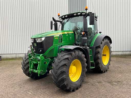 2018 John Deere 6230R Vierwielaangedreven landbouwtractor