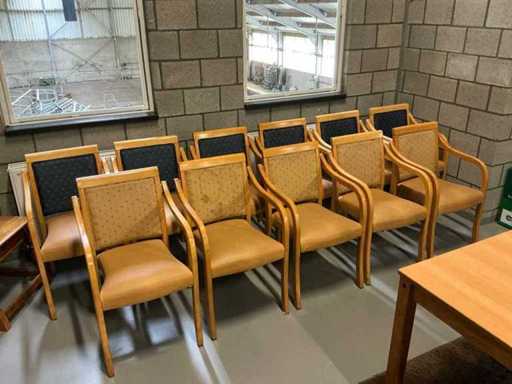 Chaise de restaurant