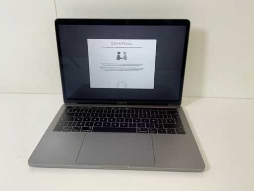 Apple MacBook Pro 13,3", Core™ i5 8. generacji, 16 GB RAM, laptop NVMe 251 GB