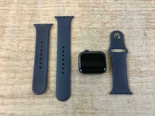 APPLE SE Smartwatch