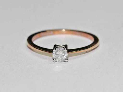 9 KT geelgouden ring met natuurlijke diamant