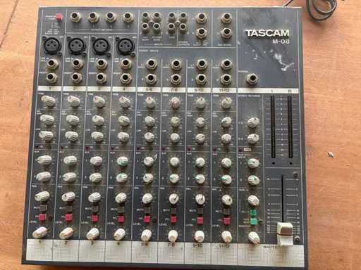 Mengtafel - Tascam - Console de mixage analogique
