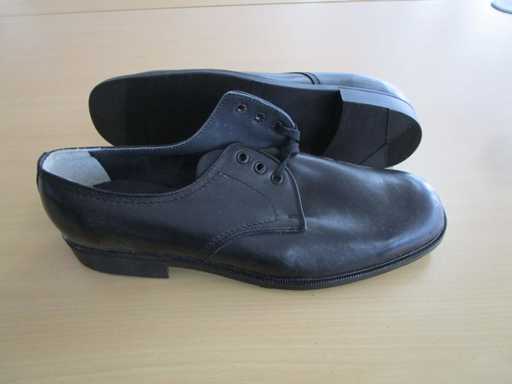 Franz. Halbschuhe, Leder, Größe 315 (R15) (18x)