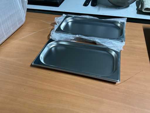 Saro 1/3 GN containers (8x)