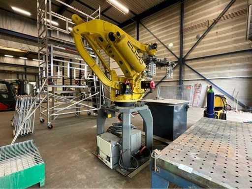 2010 Fanuc M-410IB 160 Handling robot