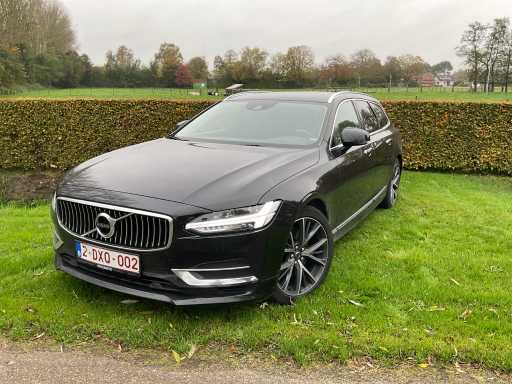 Véhicule commercial Volvo V90 2020